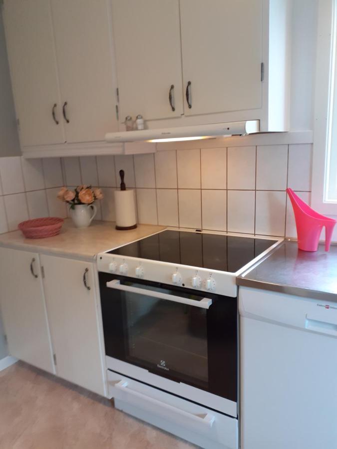 Villa Mitt I Ullared - 400M Till Gekas Екстериор снимка